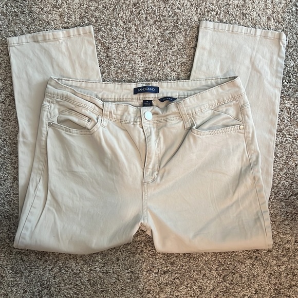 Bandolino Capris - Picture 3 of 7